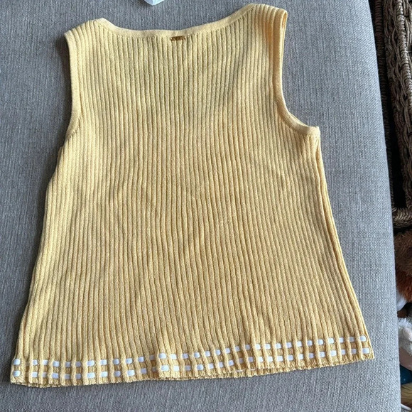 St. John Sport yellow knit tank top with double white bottom ribbon wool size XL - Picture 7 of 9